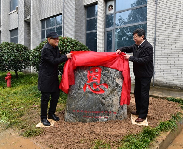 55ac39c66bb54177be5f0e0015d352d2.jpg 图片.jpg
